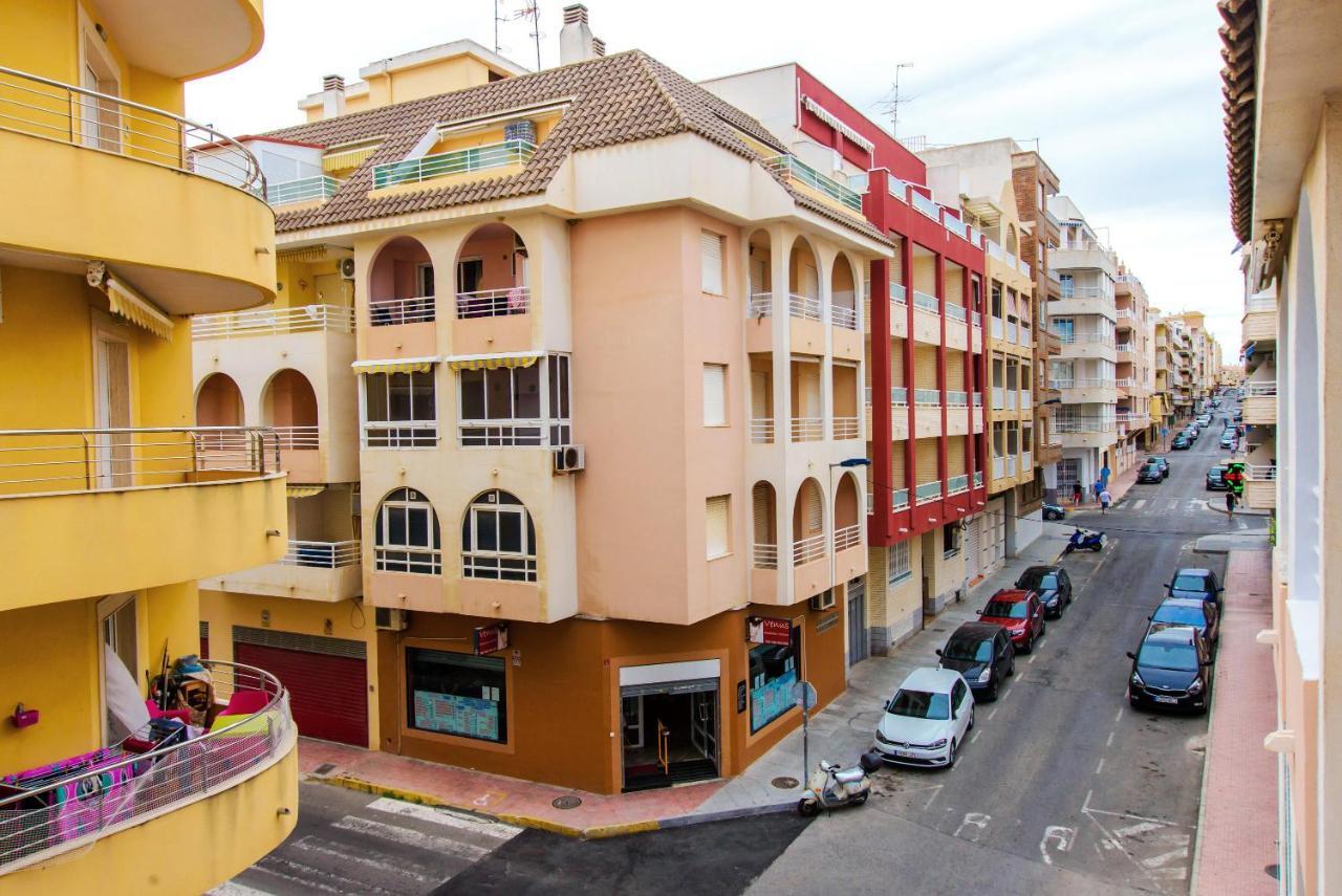 Holiday Suite Playa Del Cura Torrevieja Eksteriør billede